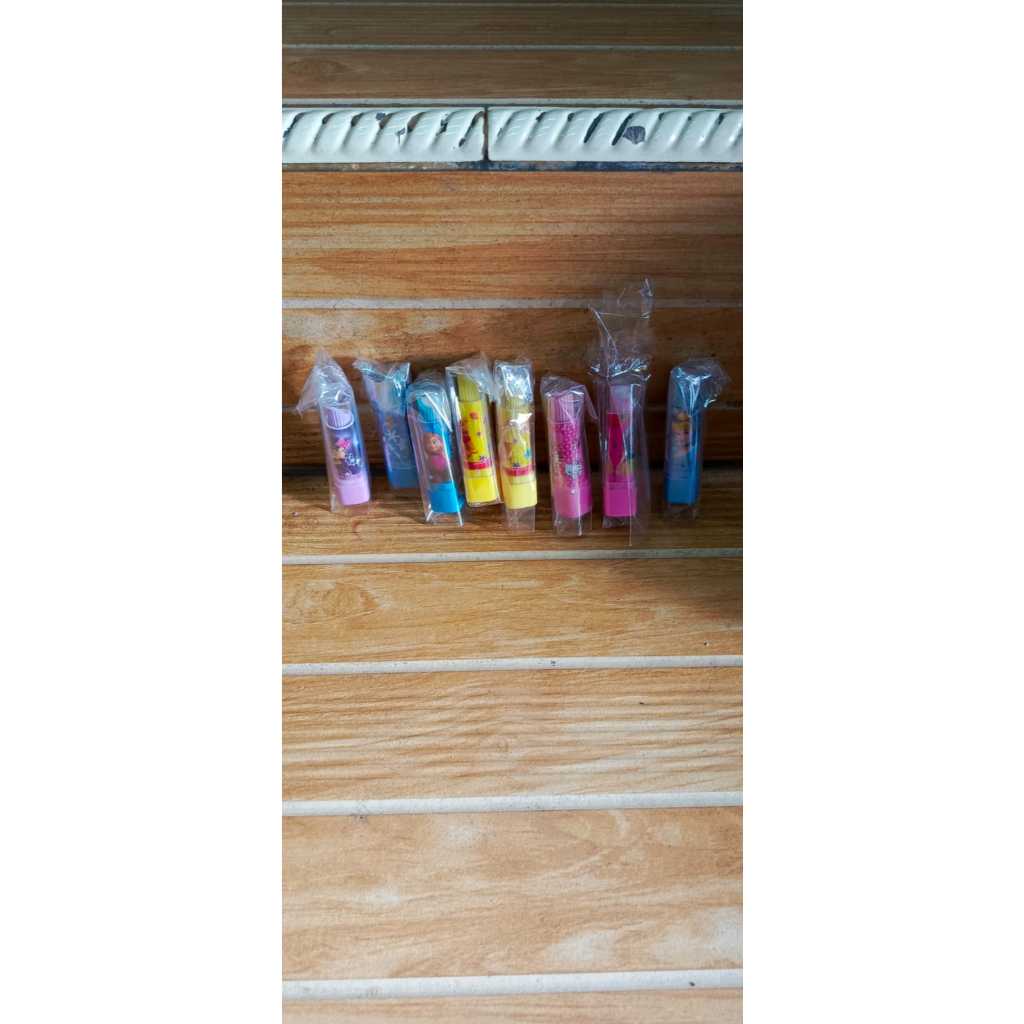 

mainan anak penghapus lipstik