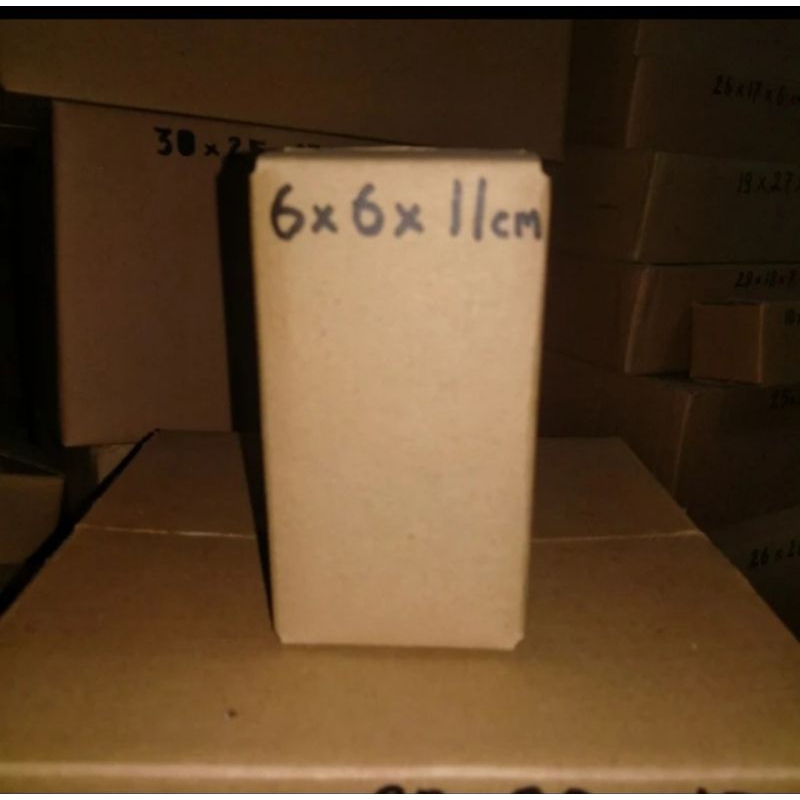 

kardus packing ukuran PxLxT 6x6x11cm