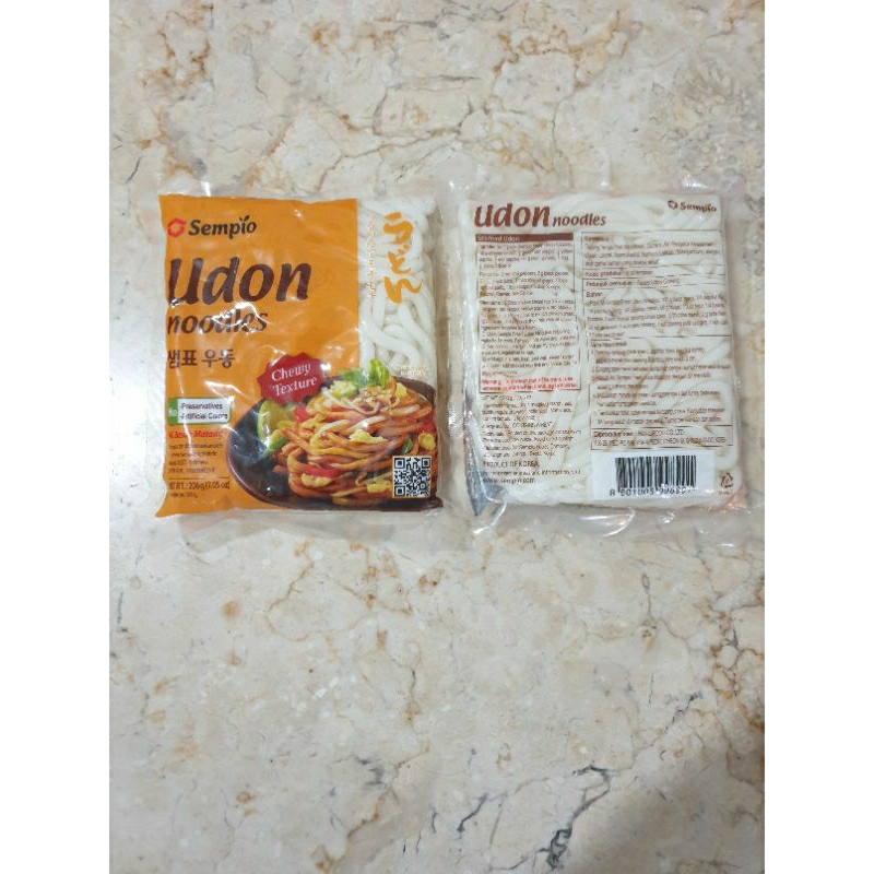 

udon noodles chewy texture mi basah matang