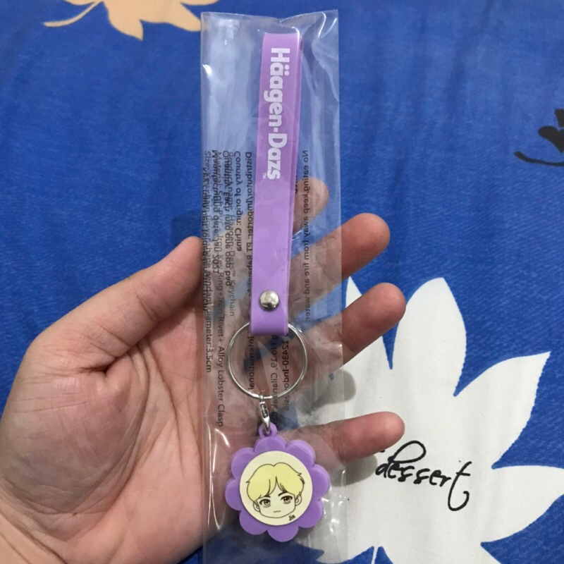 OFFICIAL BTS JIN KEYRING HAAGEN-DAZS
