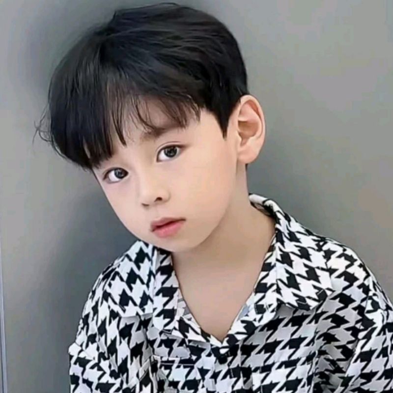 Wig Anak Laki-laki Rambut Pendek Poni Tipis Warna Hitam Alami Rambut Palsu Anak Cowo Model Anak Kore