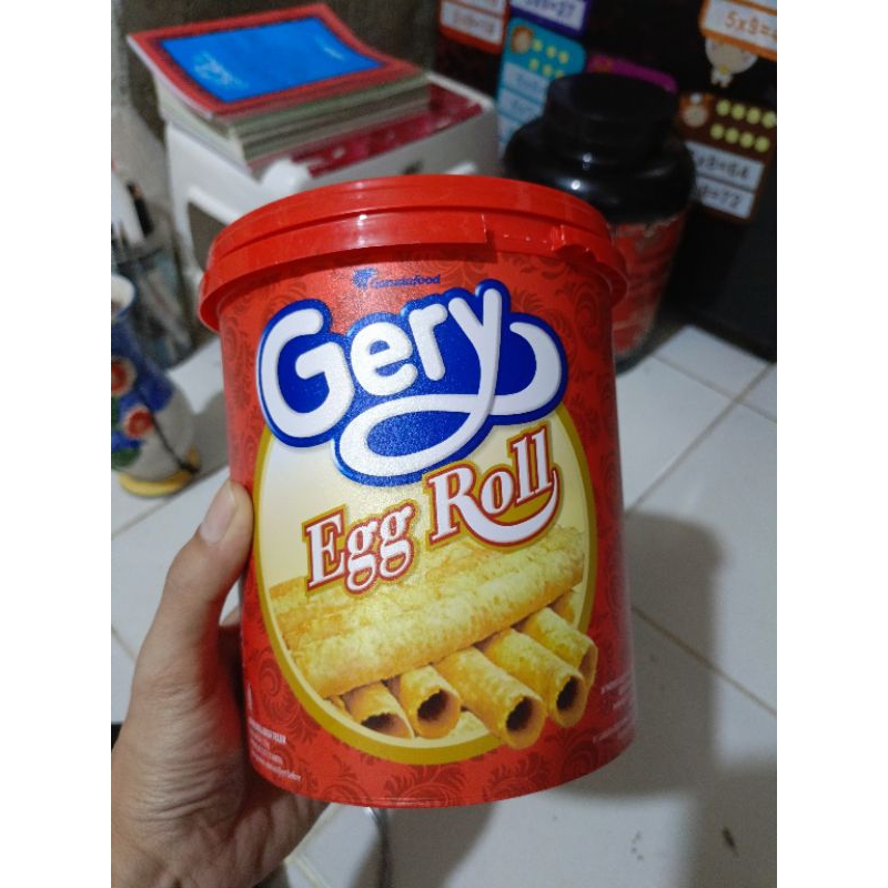 

gery gerry egg roll