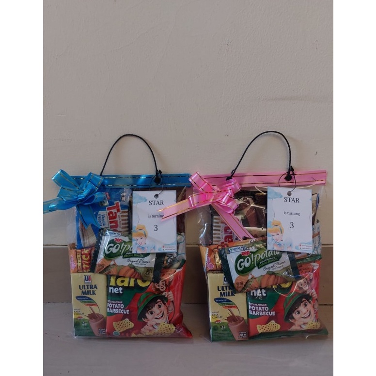 

Murmer PAKET BINGKISAN SNACK ULTAH ANAK HEMAT ULTRA