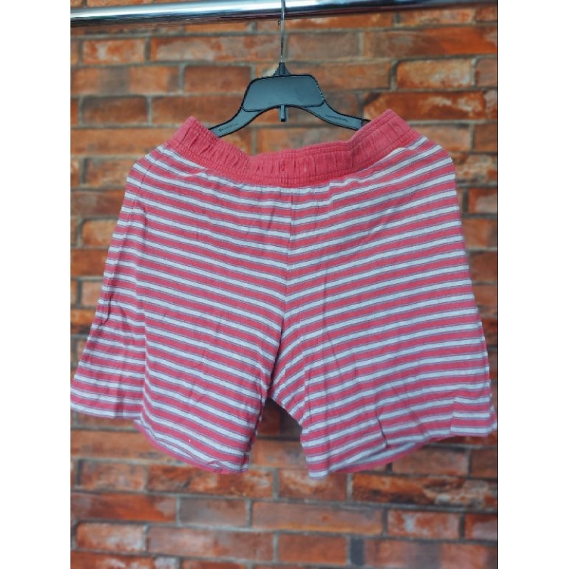 celana pendek wanita uniqlo