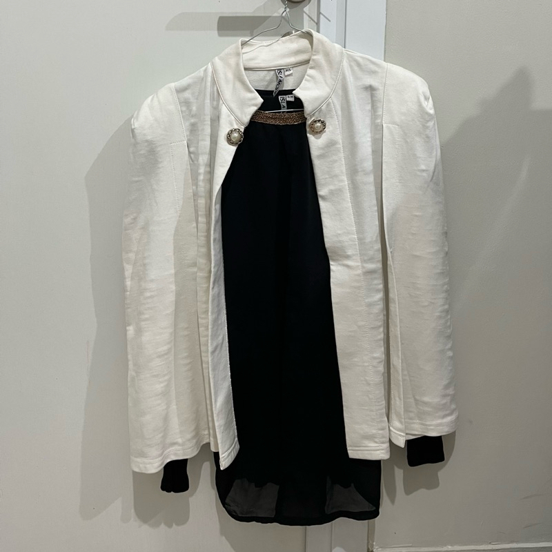 Preloved Isla Mode - Blazer Cape with Inner