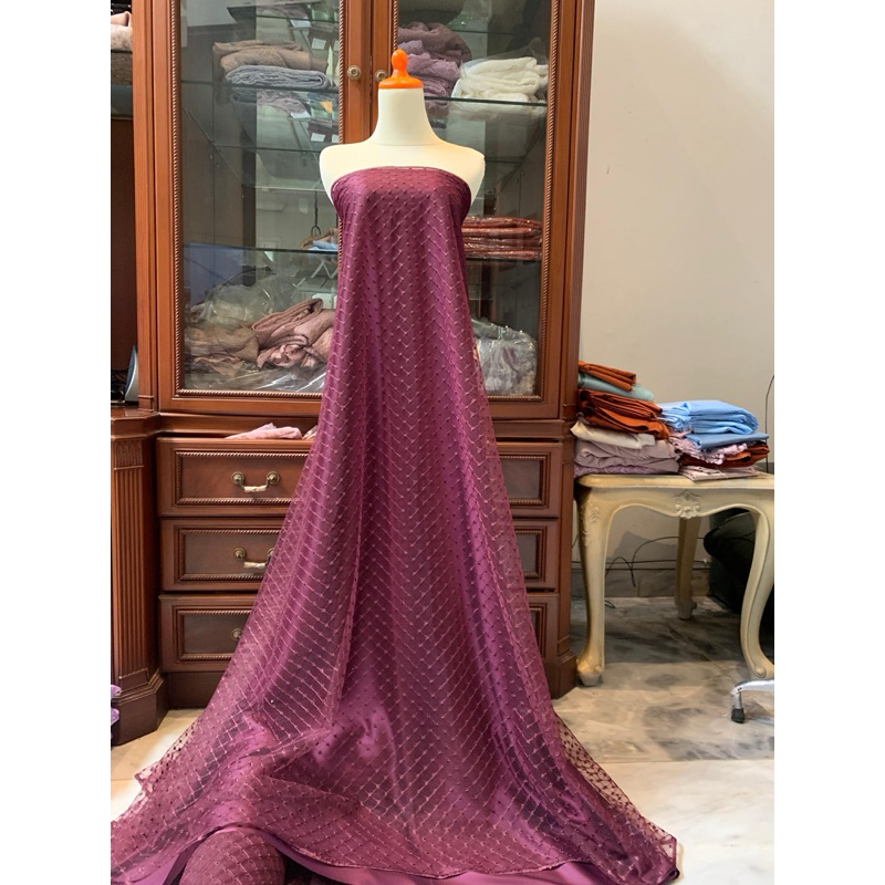 Kain Bahan Kebaya Brukat Tile Mesh Maze Kotak Jaring Korea Warna Ungu Burgundy Wine