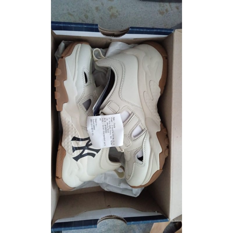 MLB Shoes White york yankies