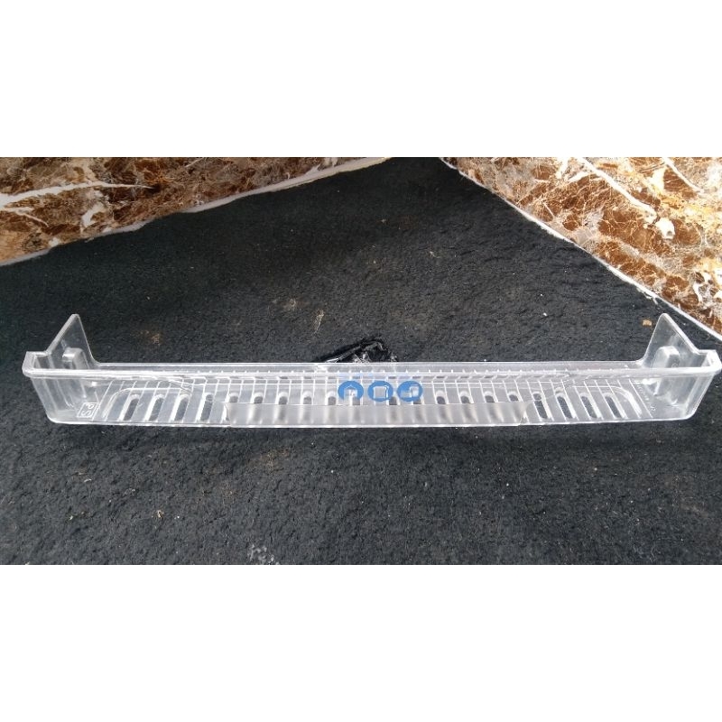 Rak kulkas LG 1 pintu 2 pintu Rak botol bagian tengah Kulkas LG 1 pintu 2 pintu