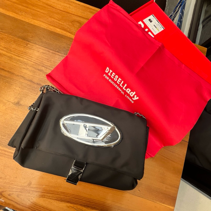 TAS HITAM NYLON TALI RANTAI