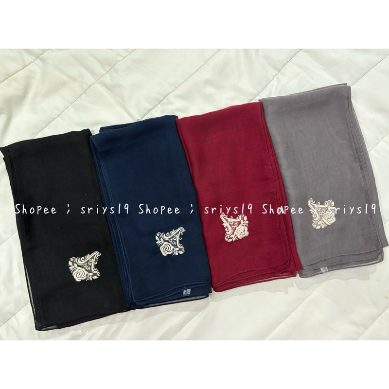 [ PRELOVED ] AYU DYAH ANDARI PLAIN PARIS SEGIEMPAT