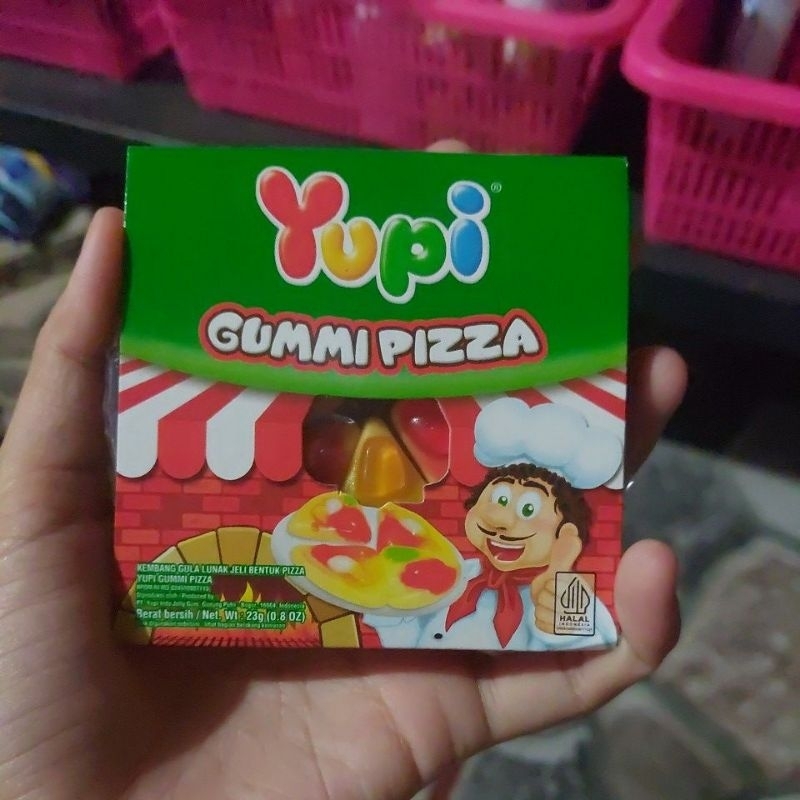 

yupi gummi pizza