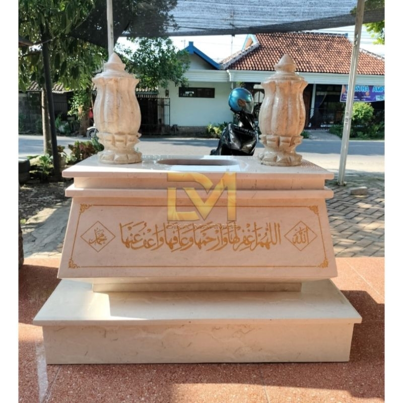 Kijing Makam Anak/Bayi Full Ukir Kaligrafi Arab Marmer Putih
