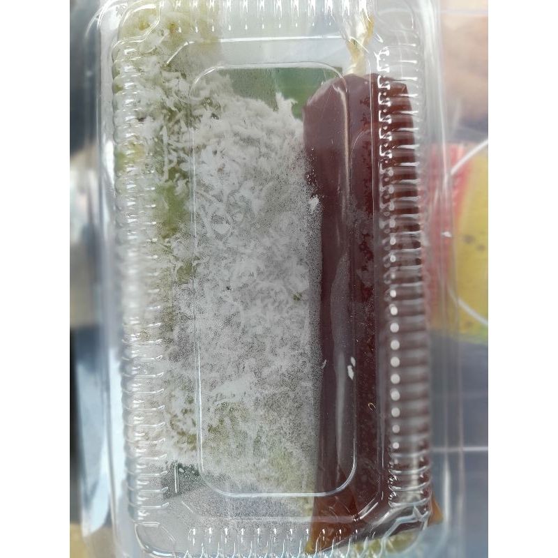 

Kue lopis isi 2
