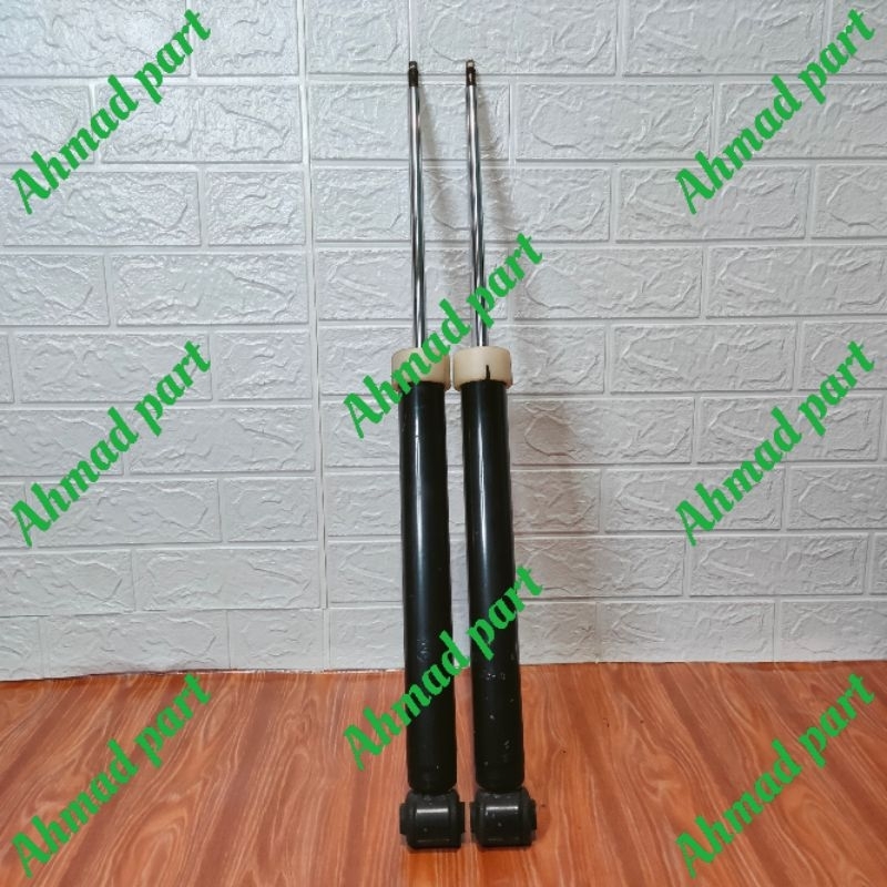 shock chevrolet spin belakang