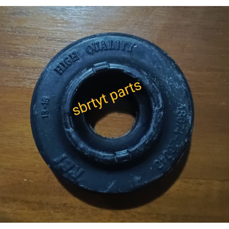 karet strutbar hiace commuter rbi satuan