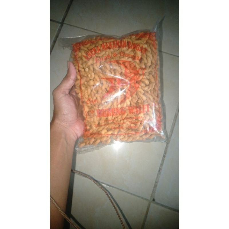 

Jajan Pluntir Kiloan