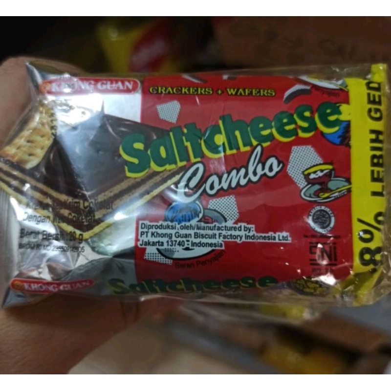 

Biskuit Wafer Crackers Khong Guan Saltcheese Coklat 20g