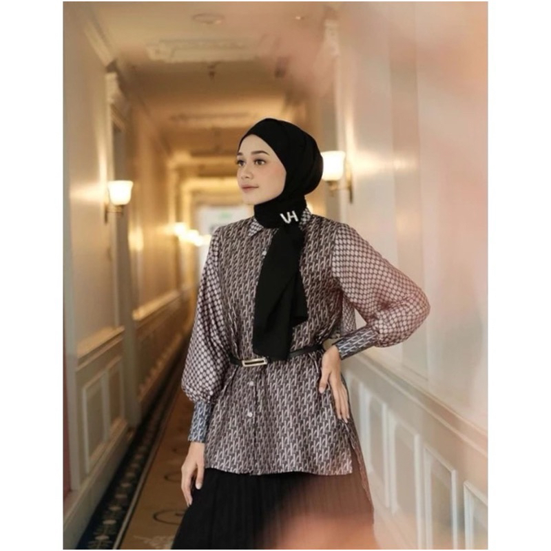 Mono Shirt by Vanilla Hijab
