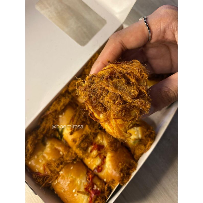 

Roti Gulung Abon Original Boemi Rasa isi 10pcs - Roll Abon - Roti Abon - Roti isi Abon - Flossroll