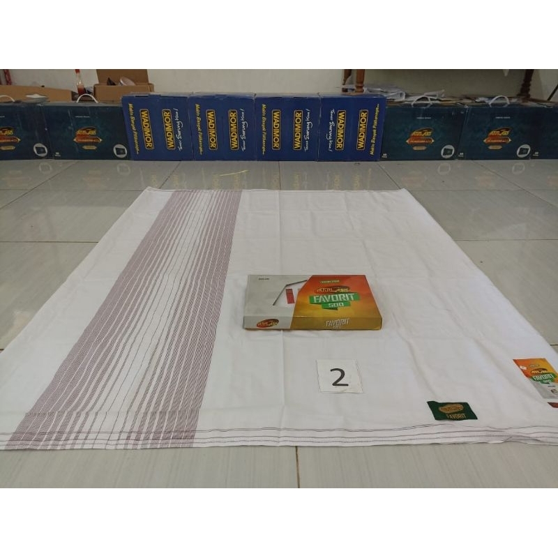 SARUNG ATLAS FAVORIT POLOS PUTIH