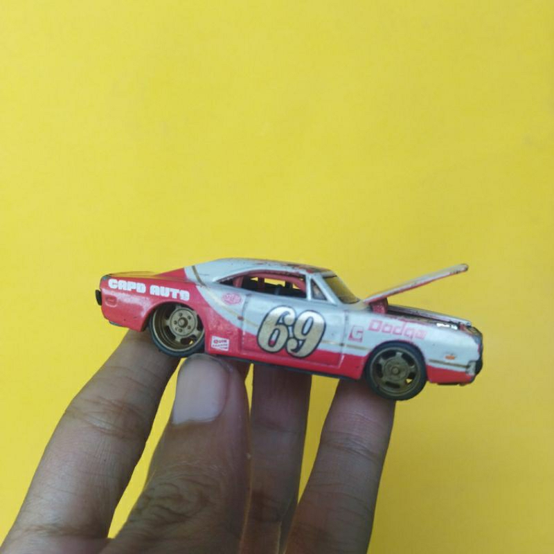 diecast maisto 1969 dodge charger