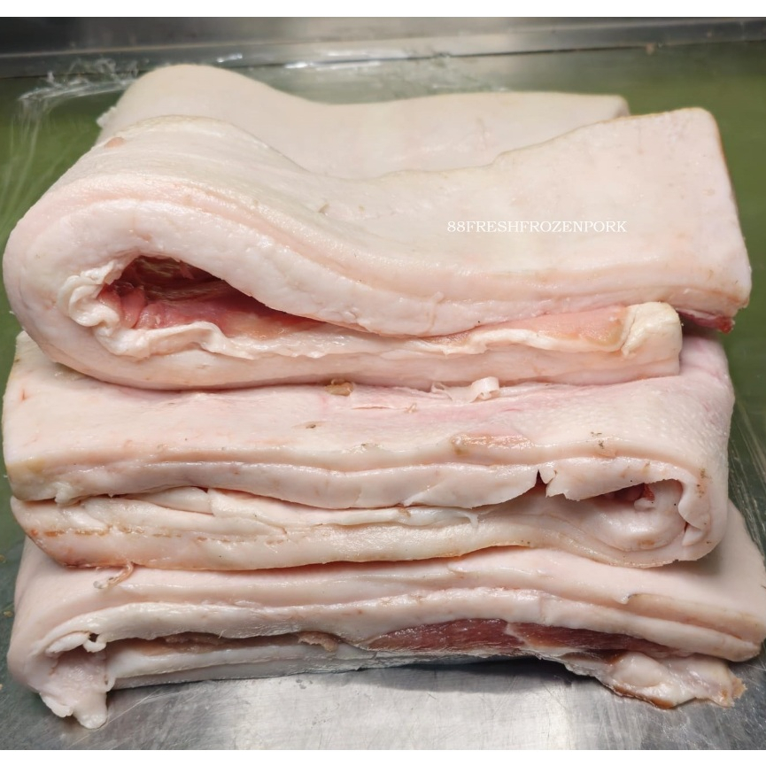 

Minyak babi / minyak tebal / babi lard / pork lard / backfat 500 gram PREMIUM (BABI ORGANIK)