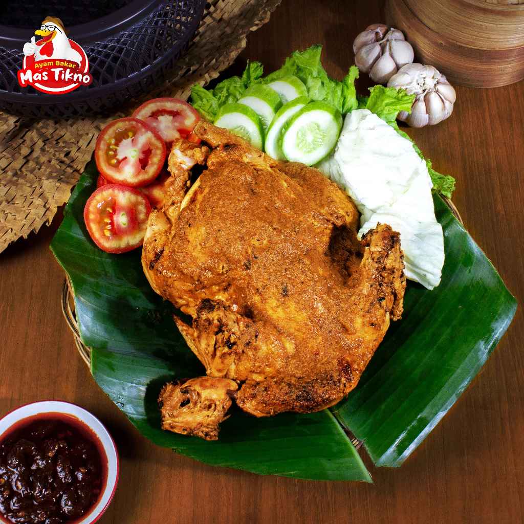 

Ayam Bakar siap saji 1 ekor utuh Ayam Bakar mas Tikno makanan siap saji