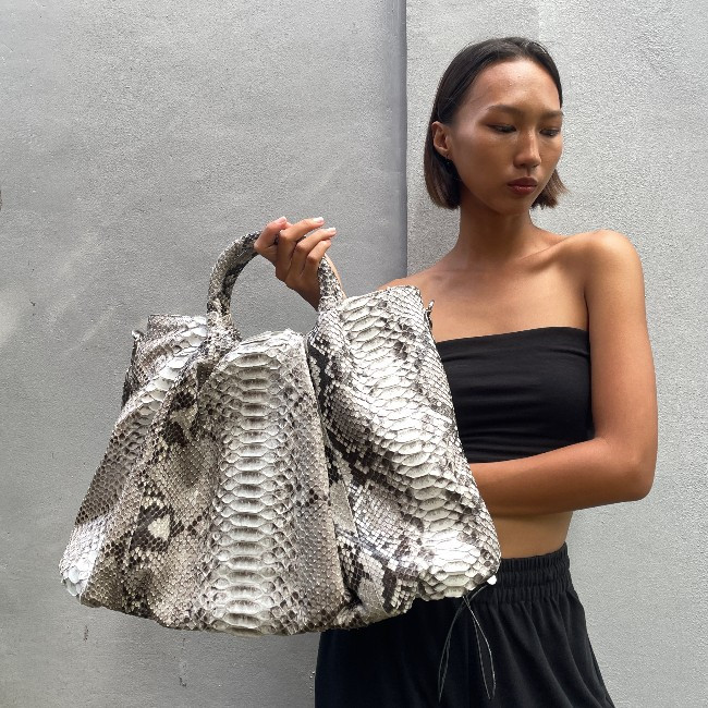 HOBO FLOY/TAS HOBO KULIT HEWAN EKSOTIS/ HOBO EXOTIC LEATHER/TAS KULIT ASLI/ TAS HOBO WARNA NATURAL