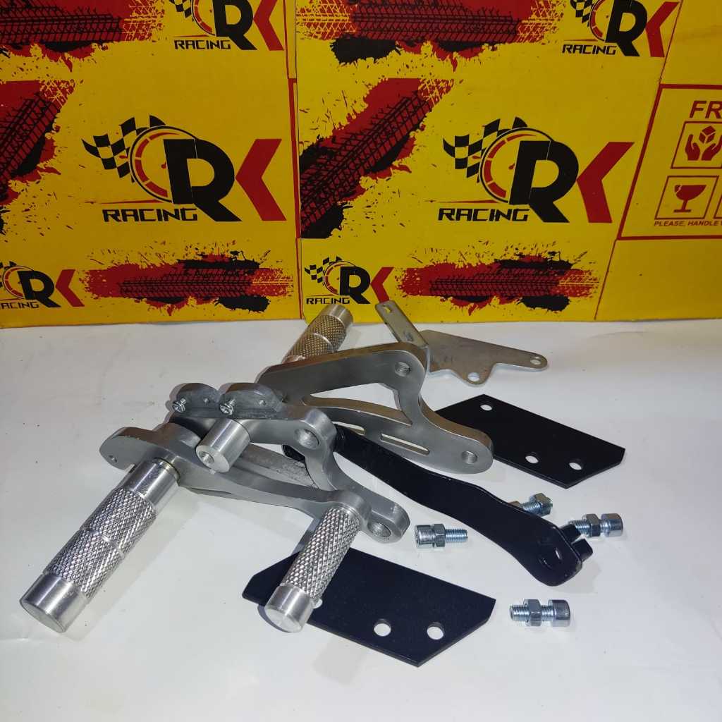 FOOTSTEP YAMAHA R15 V3 VVA PENINGGI FOOTSTEP R15 V3 BRACKET PENINGGI FOOTSTEP R15 V3