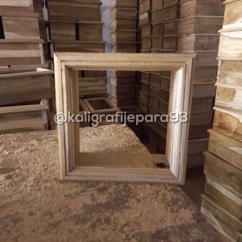 Roster Kayu Jati 20 x 20 cm, Loster Minimalis