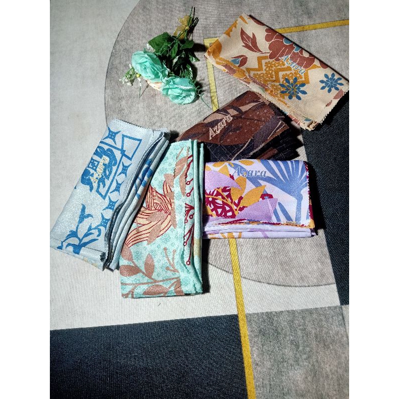 hijab segi empat / hijab pesta / jilbab segi empat / hijab glamor /hijab murah / nur sinar glamor mo