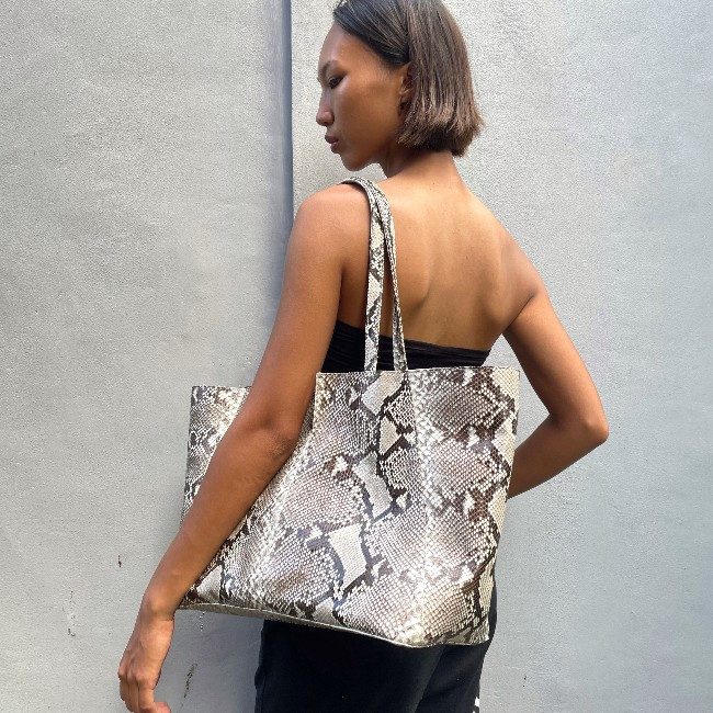 Arin Tote/ tas besar/ tas kulit eksotis/ tote leather bag/ tas kulit
