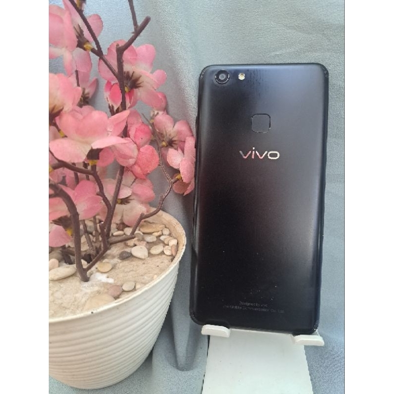 VIVO V7 Ram4gb Internal 64gb