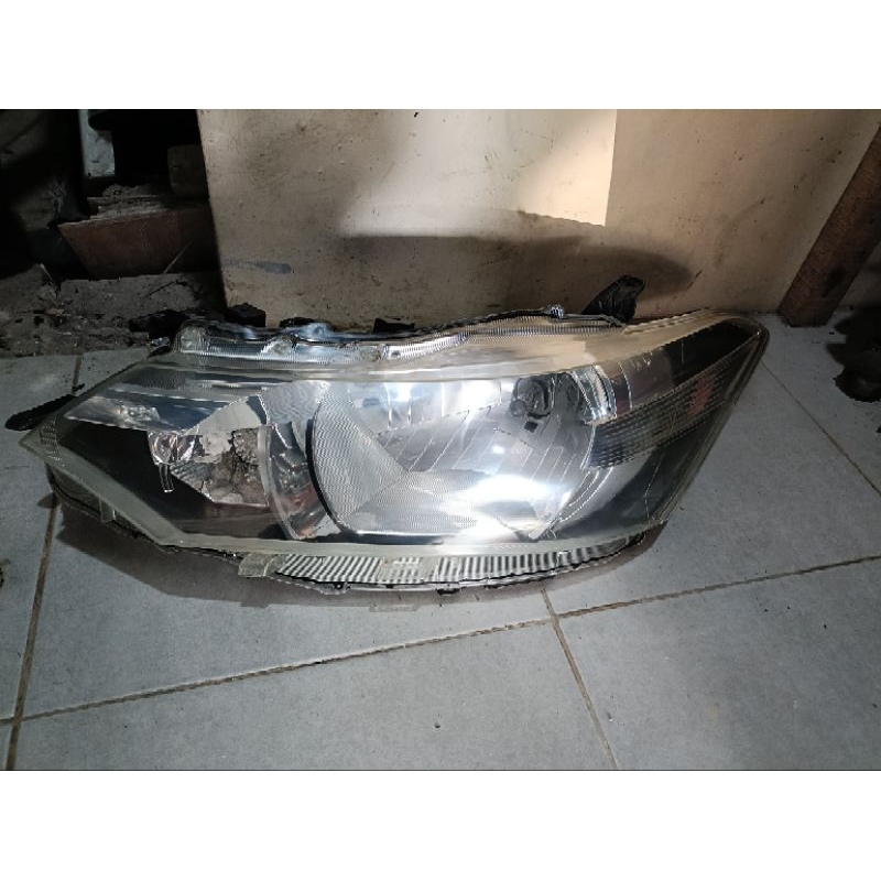 lampu depan Vios limo gen 3 2013_2016