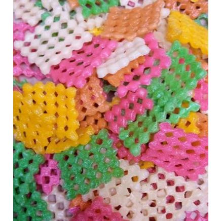 

Nikmati Kelezatan di Rumah 250gr Kerupuk Mentah Jaring Warna Warni