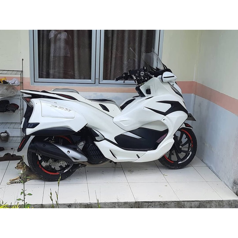 Bodi custom baby Goldwing tanpa top box utk pcx 150 & pcx 160