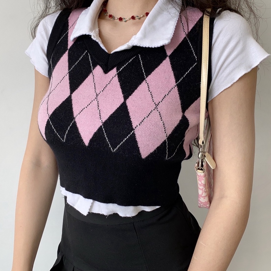 Tertarik Korean Diamond Plaid Knit Vest Crop Top Rompi Rajut Korea