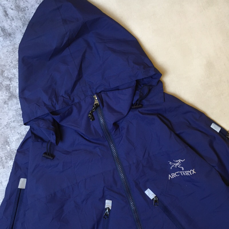 gorpcore arcteryx outdoor second gore-tex
