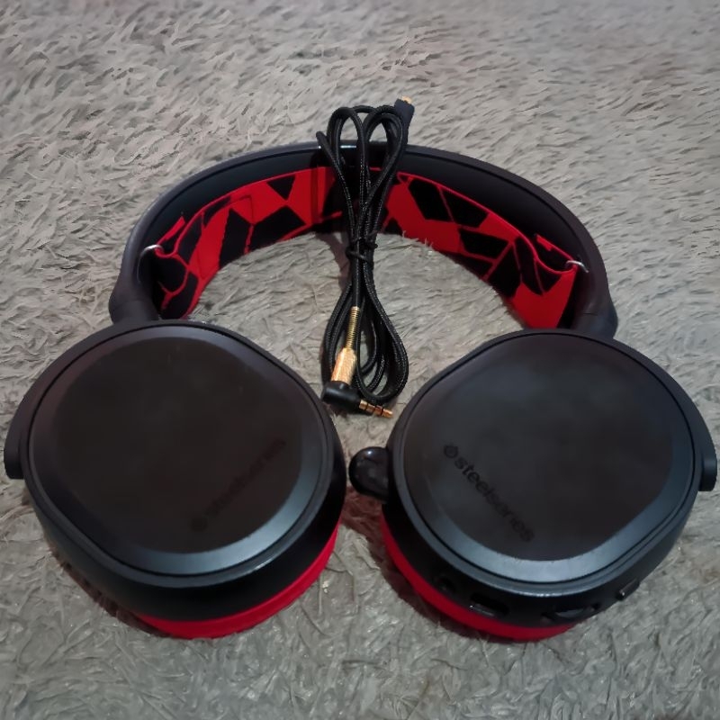 [Second] Headset Steelseries Arctis 5