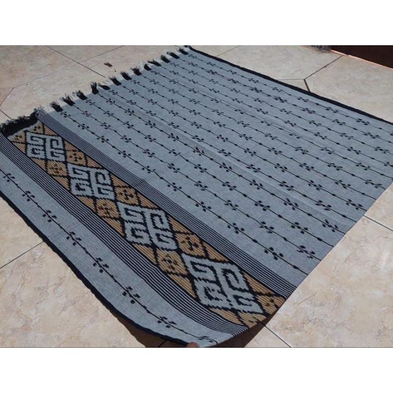 kain tenun ATBM (alat tenun bukan mesin)