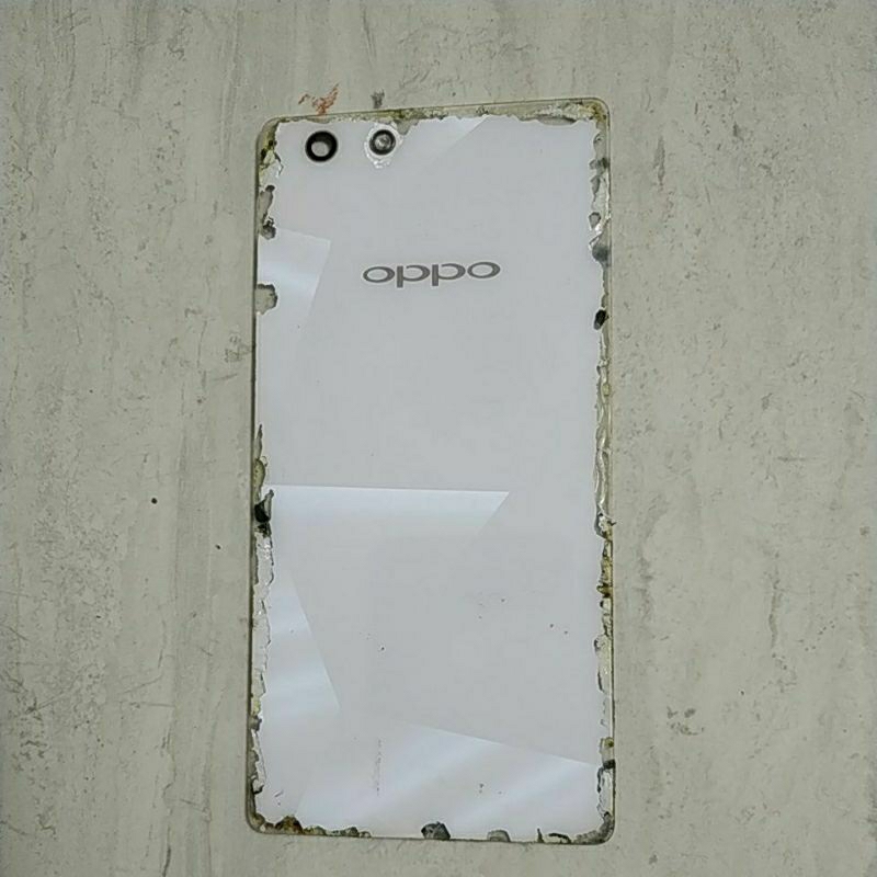 backdoor bekas Oppo R1x fisik seperti di gambar