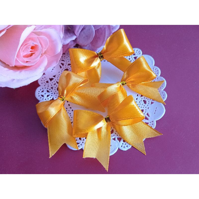 

Faridha- (1) Pita Souvenir/pita kado / pita hampars / pita satin ukur 2cm