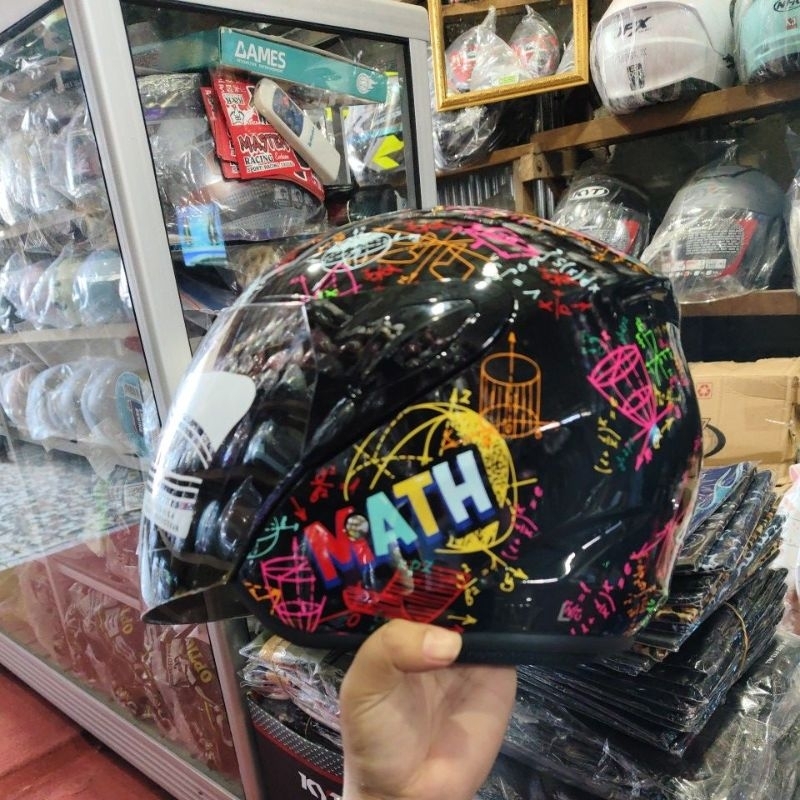Helm Asca Motif