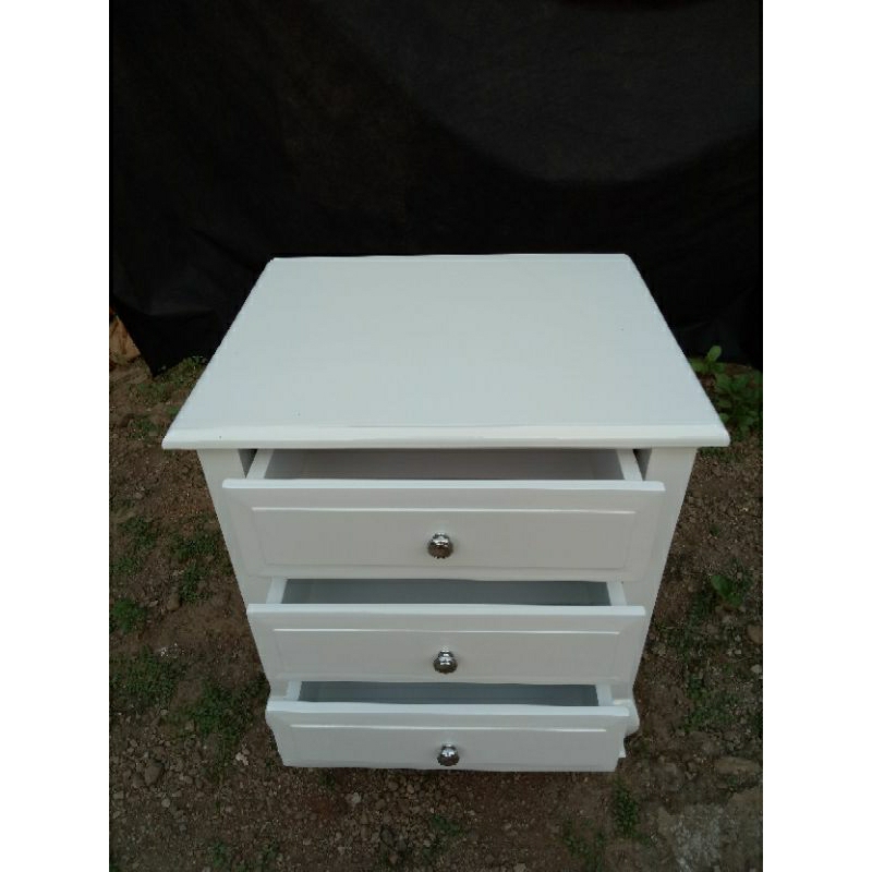 nakas minimalis 3 laci/nakas duco 3 laci