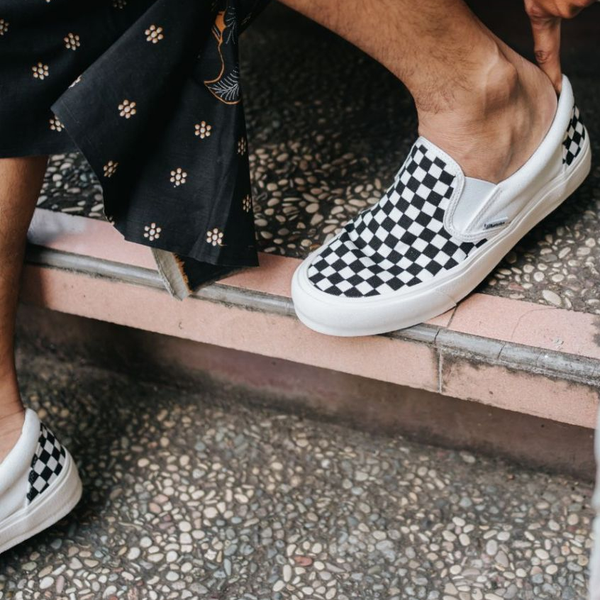 Sepatu THUNDER BEAR Slip-on Voltaire Off-white Checkerboard