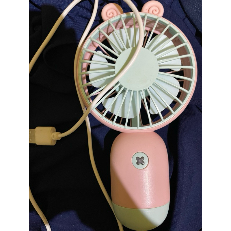 KIPAS ANGIN PORTABLE MINI MR DIY