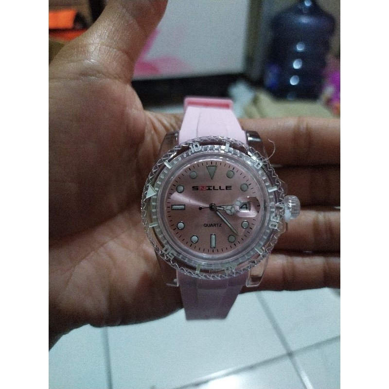 jam snille wanita