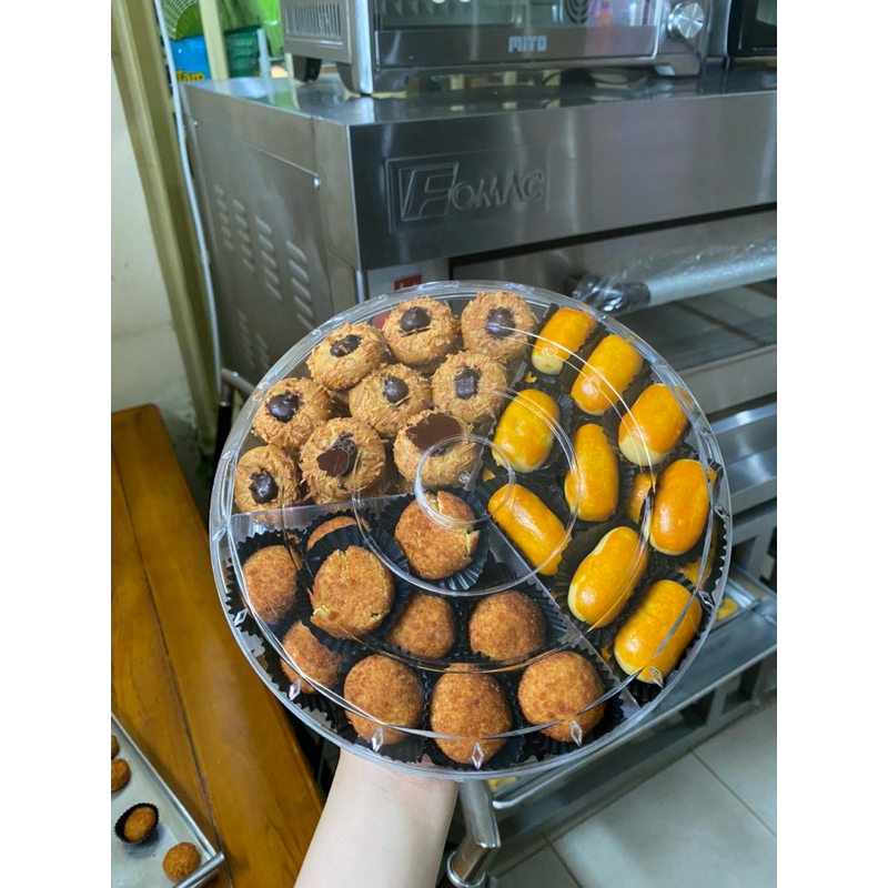 

paket mix kue kering isi nastar,palm cheese,choco cheese