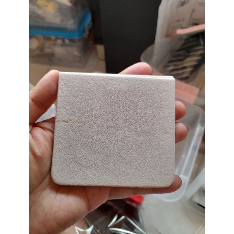 Tatakan emas Frank and Co