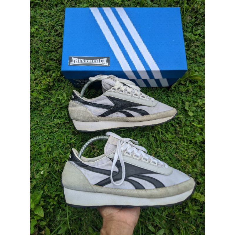 Reebok Aztec white black
